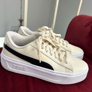 Size six Pumas
